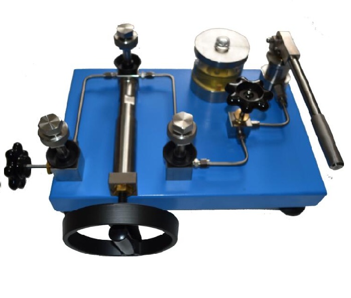 KT100 Hydraulic  comparator